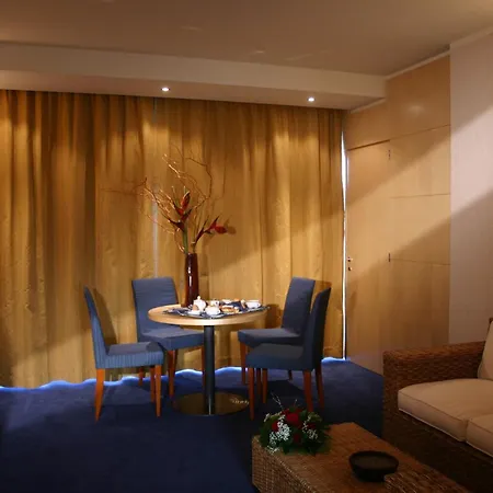 Отель Nicotel 4*