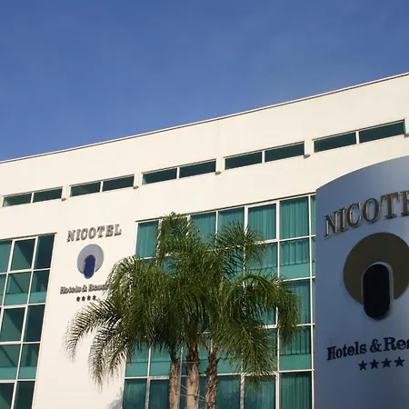 Отель Nicotel 4*