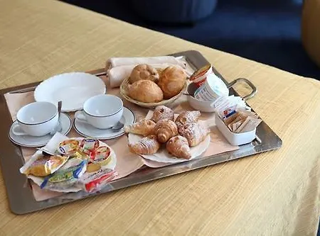 尼科泰尔比谢列酒店 酒店